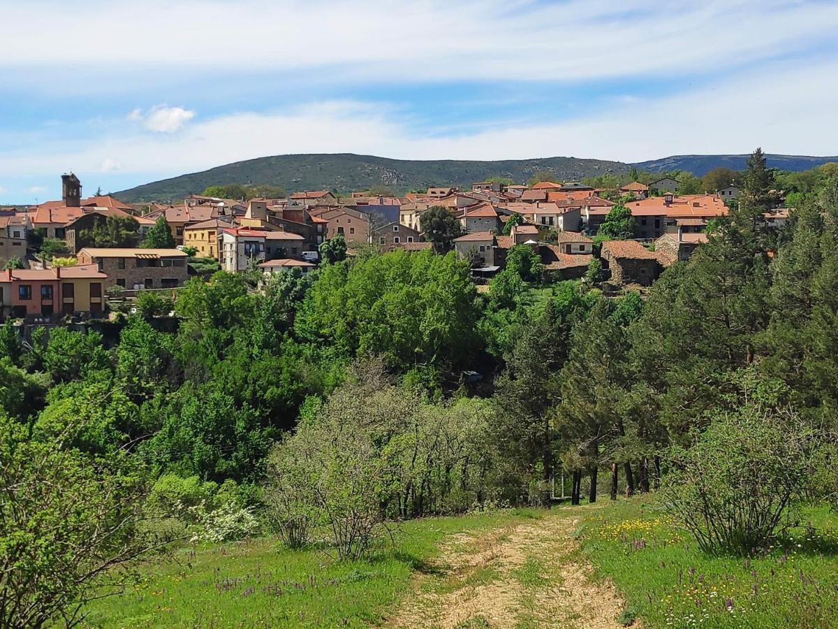 Casa Rural Fuente Del Arca Montejo モンテホ・デ・ラ・シエラ エクステリア 写真