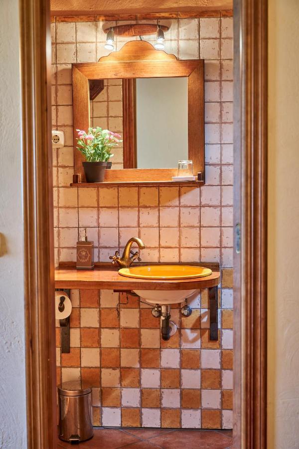 Casa Rural Fuente Del Arca Montejo モンテホ・デ・ラ・シエラ エクステリア 写真