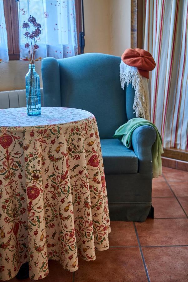 Casa Rural Fuente Del Arca Montejo モンテホ・デ・ラ・シエラ エクステリア 写真