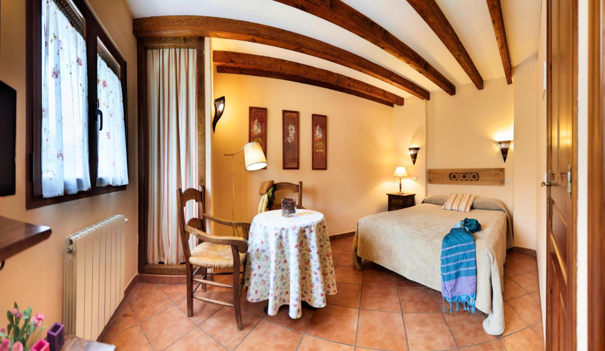 Casa Rural Fuente Del Arca Montejo モンテホ・デ・ラ・シエラ エクステリア 写真