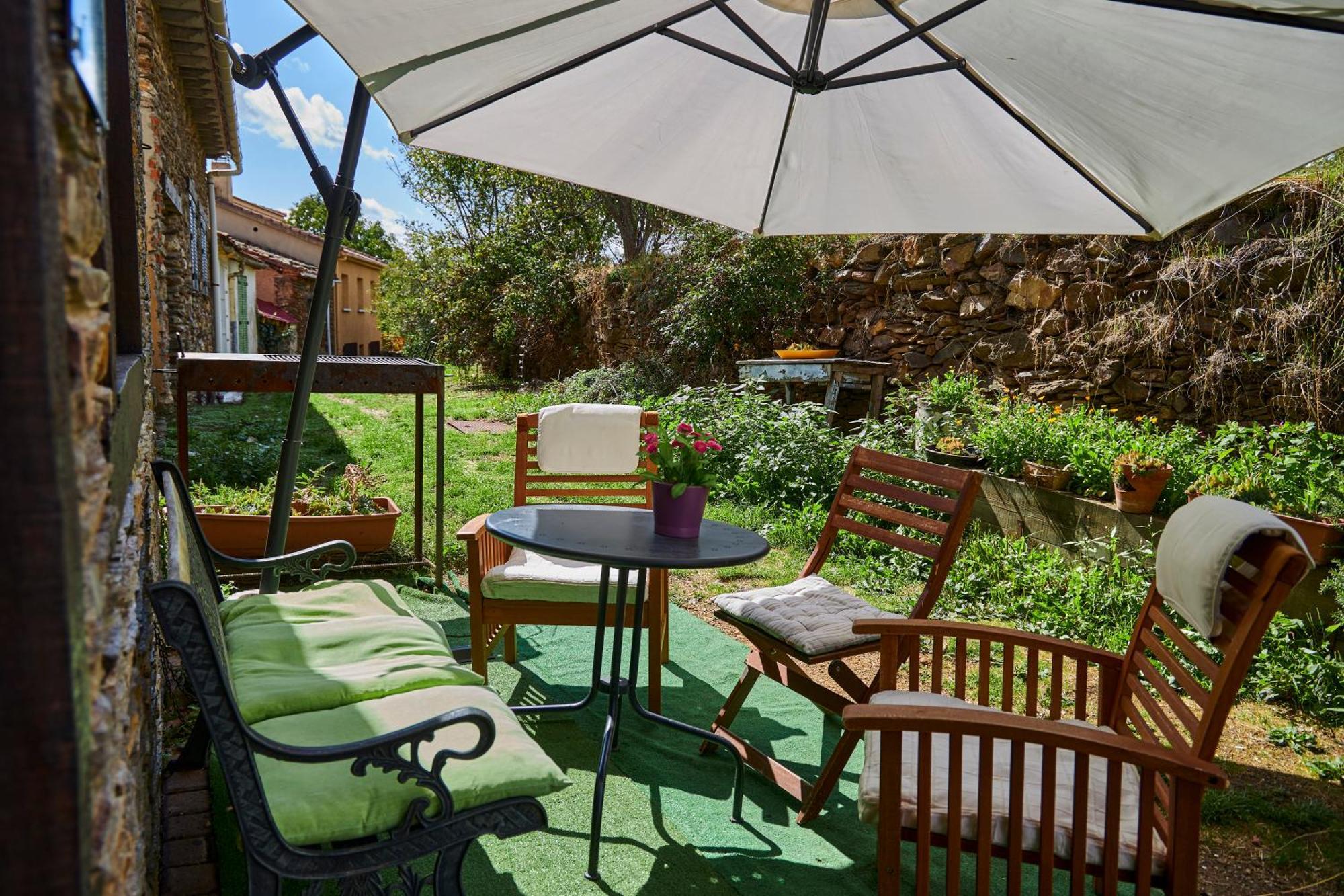 Casa Rural Fuente Del Arca Montejo モンテホ・デ・ラ・シエラ エクステリア 写真